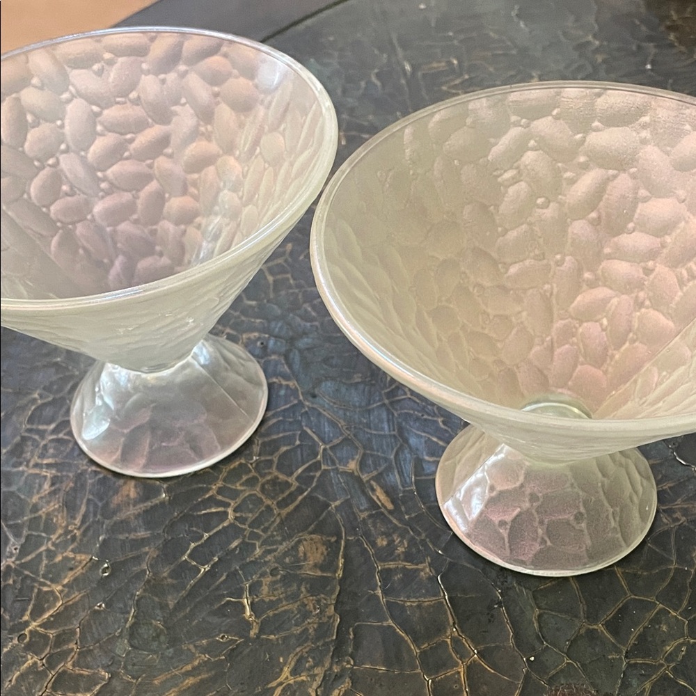 Textured Glass Dessert Bowls